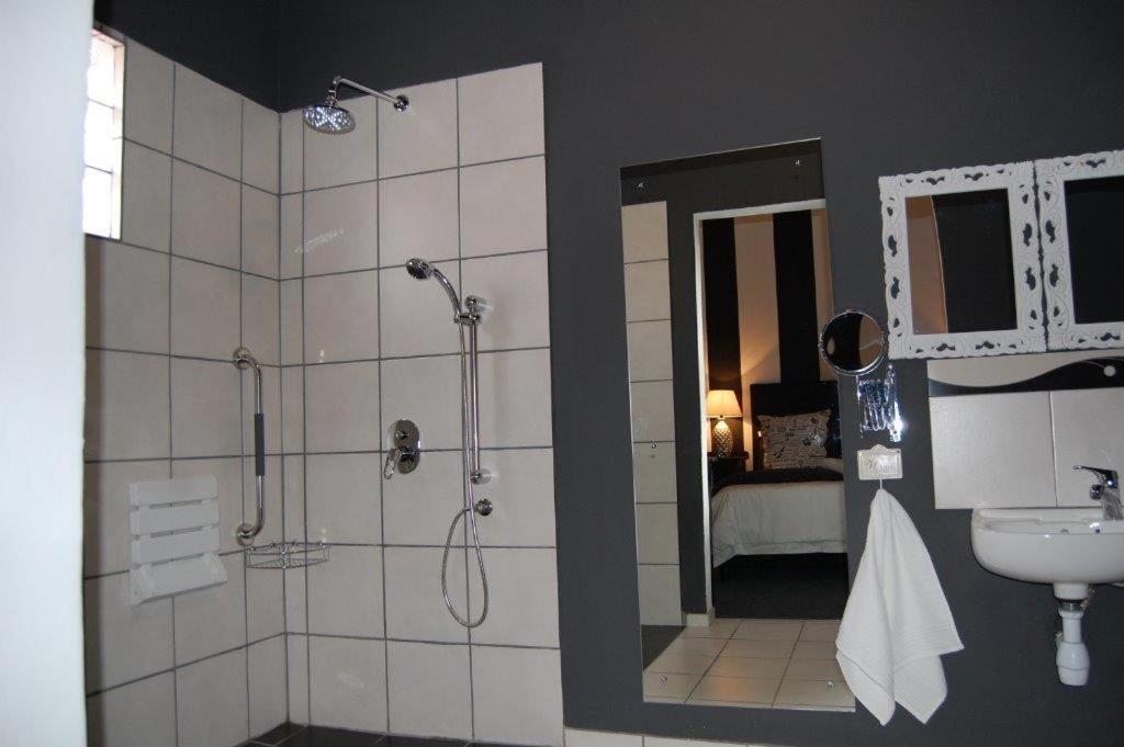 7 Cities Guesthouse Cradock Buitenkant foto