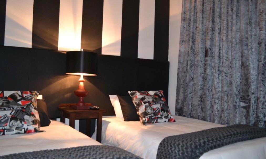 7 Cities Guesthouse Cradock Buitenkant foto